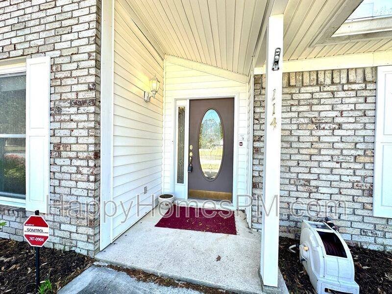 114 Winston Way - Photo 3 of 32