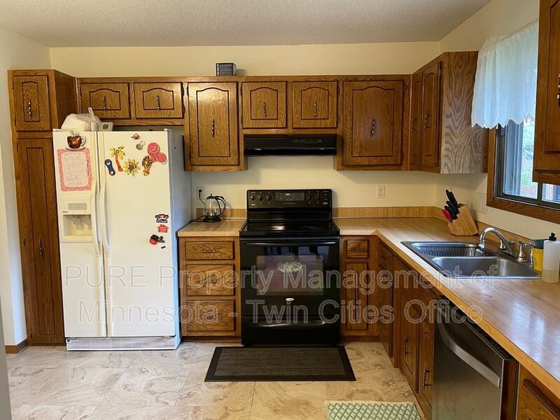 1874 County Road D W - Photo 3 of 21