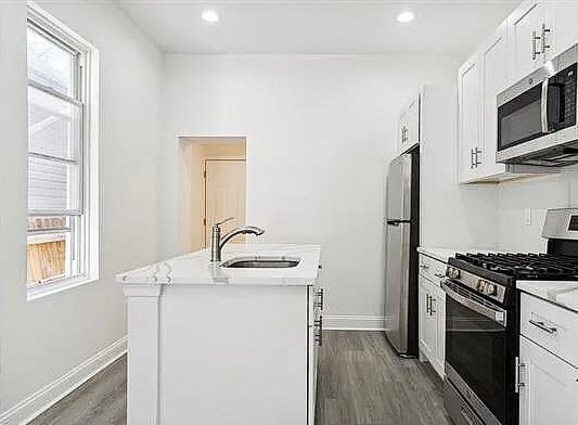 5148 Ludlow Street - Photo 3 of 10