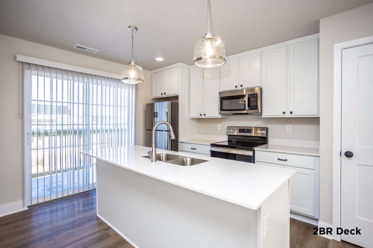 Grand Valley Townhomes - Photo 6 of 18