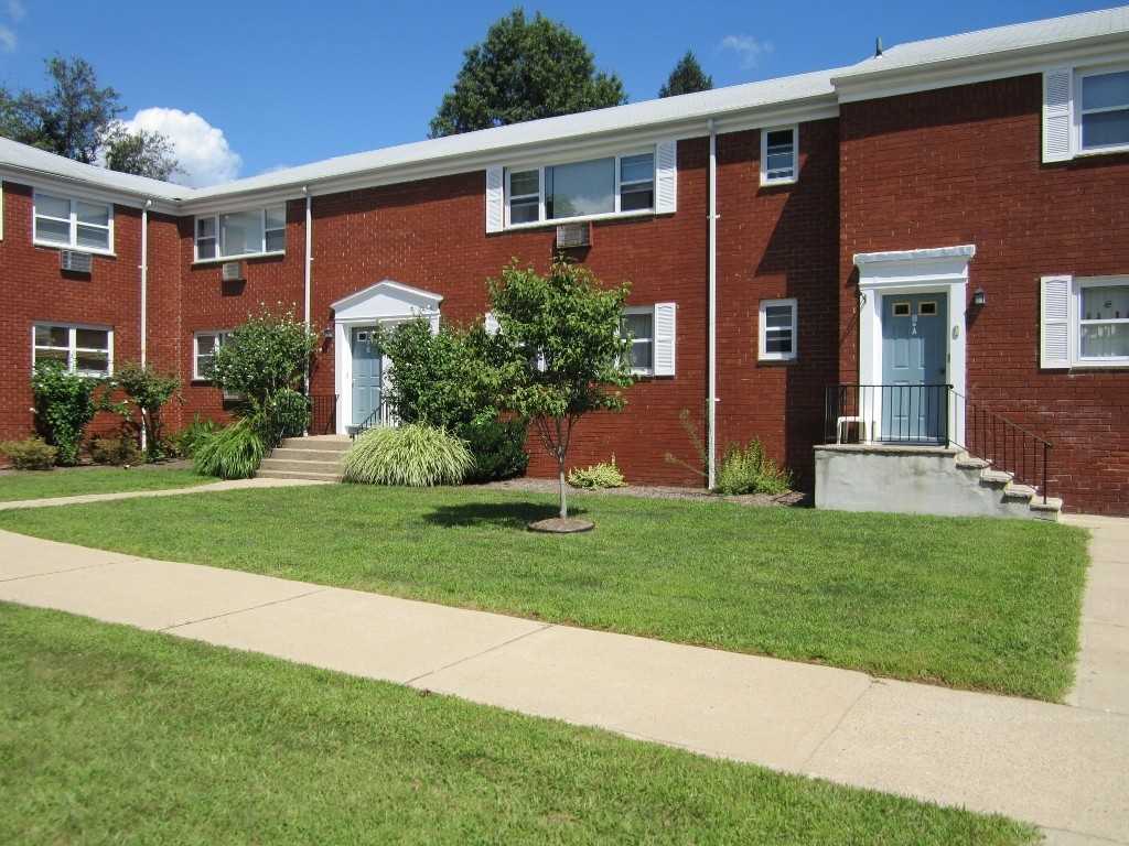 PINEFIELD MANOR APARTMENTS - Photo 4 of 15