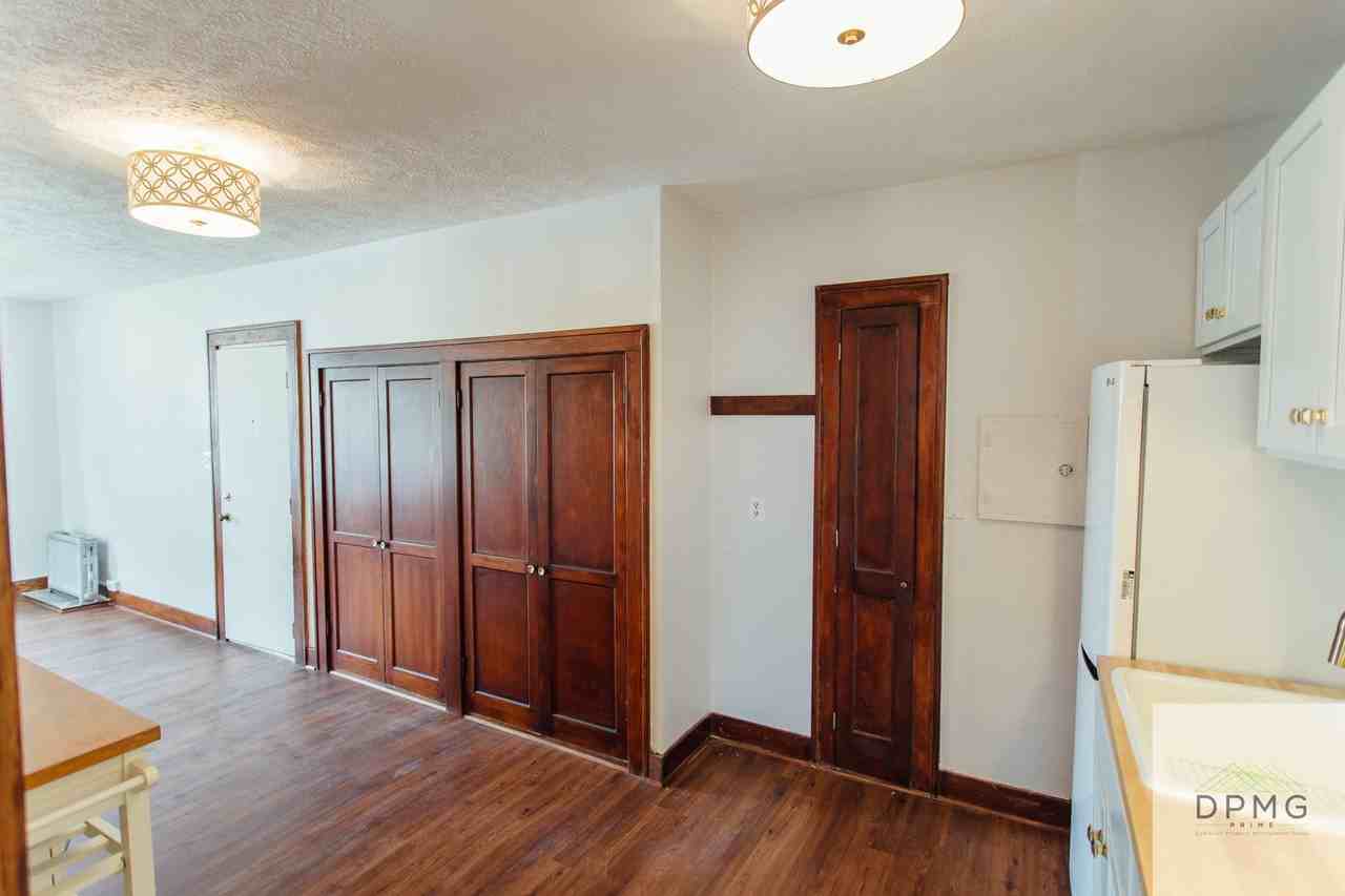 117 S Hosmer St #8 - Photo 7 of 14