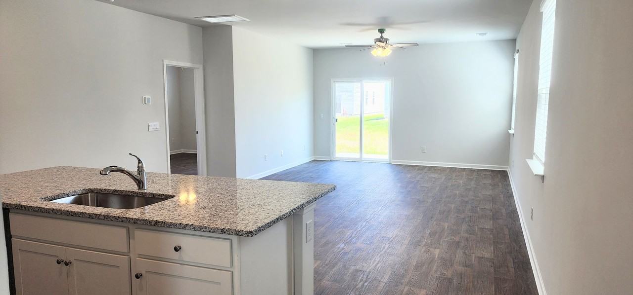 932 Woodside Creek Ln - Photo 2 of 18