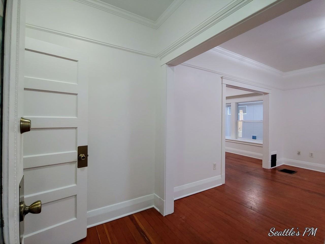 455 14th Ave - Photo 3 of 16