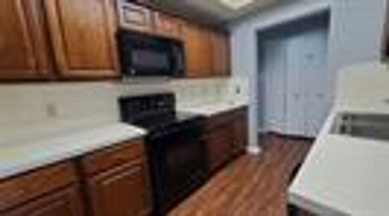 13307 Daystrom Ct - Photo 3 of 23