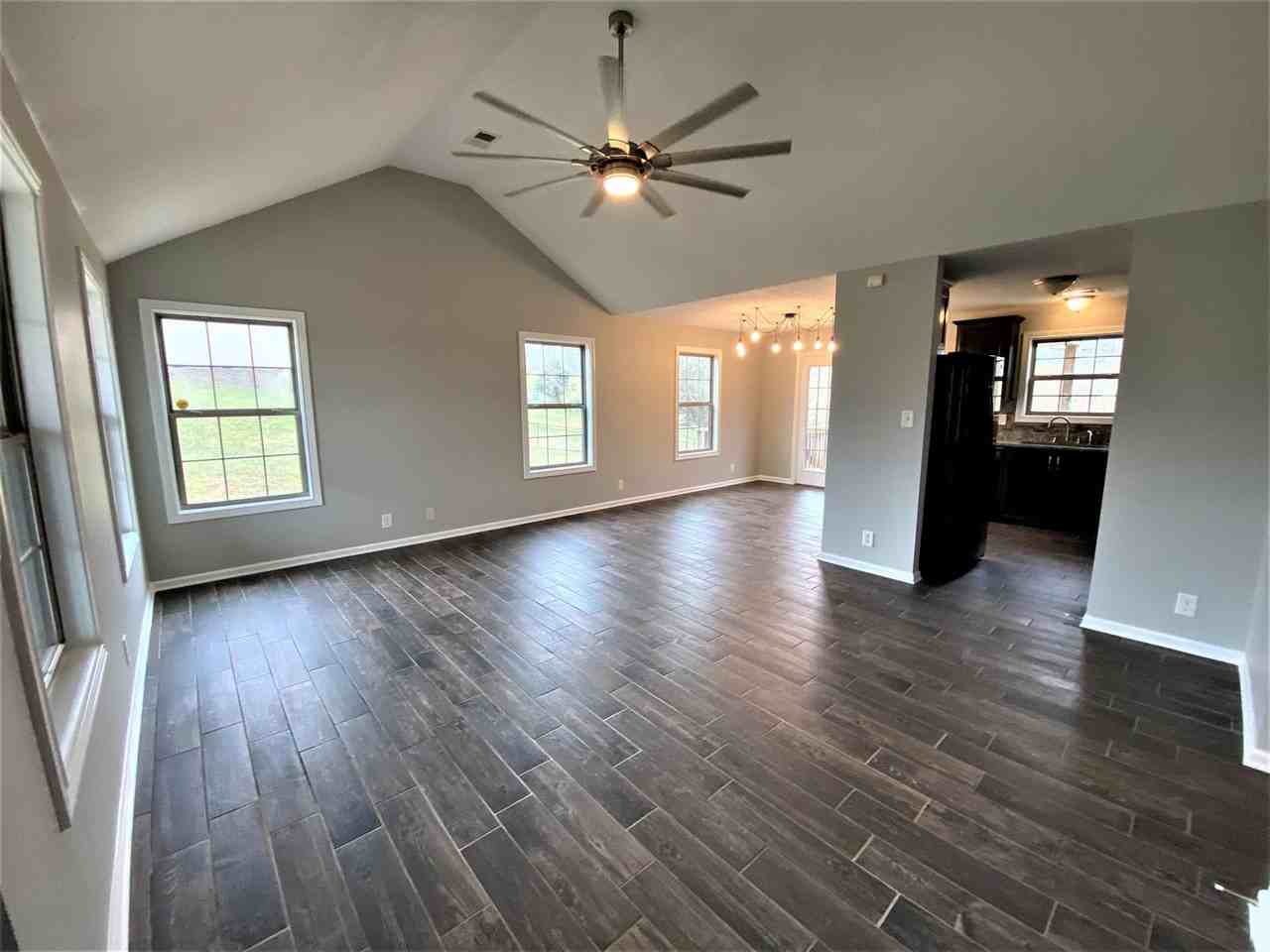 4200 Station Rd - Photo 3 of 37