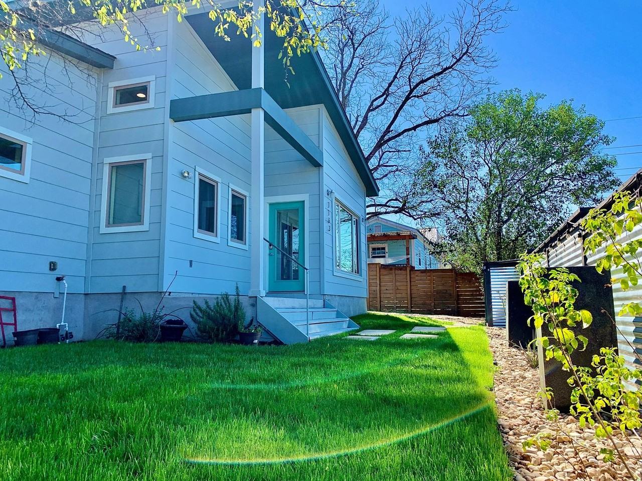 1163 Alamo St - Photo 2 of 26