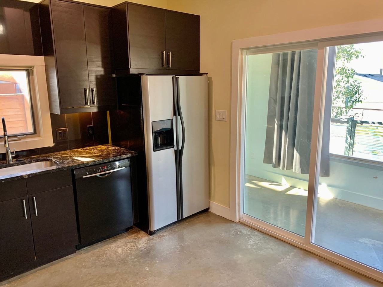 1163 Alamo St - Photo 6 of 26