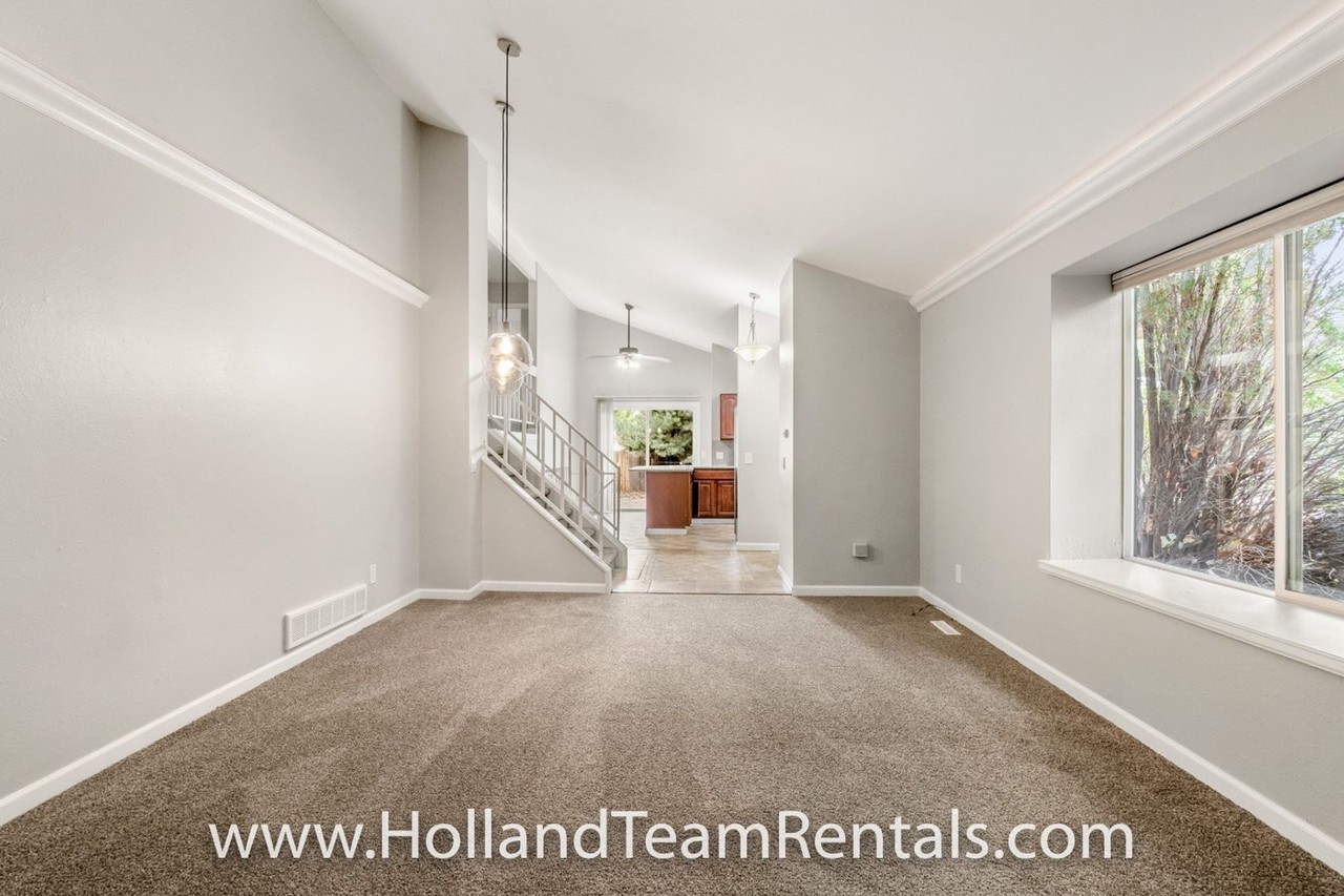 17122 E Kent Dr - Photo 6 of 24