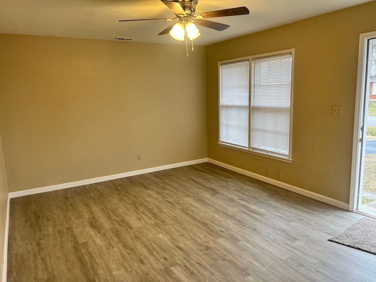 6115 Red Spruce Dr - Photo 6 of 11