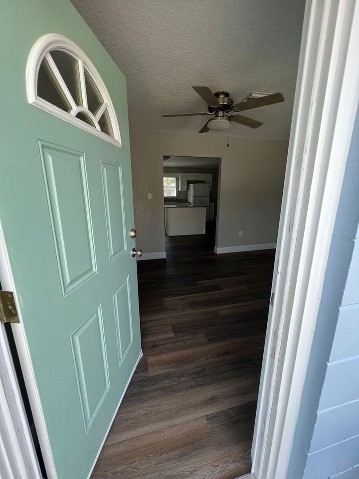 1014 W Marjorie St - Photo 2 of 18