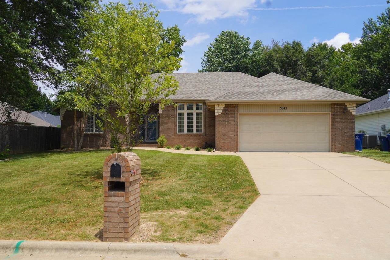 3645 W Oak Run St - Photo 2 of 26