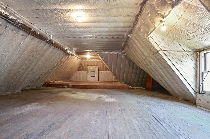 2631 E Beverly Rd - Photo 2 of 25