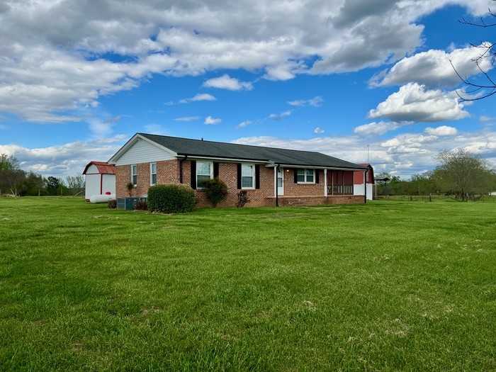 3215 Spring Hill Rd - Photo 2 of 14