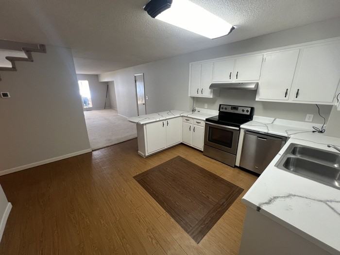 271 Coggins Shore Rd - Photo 2 of 18