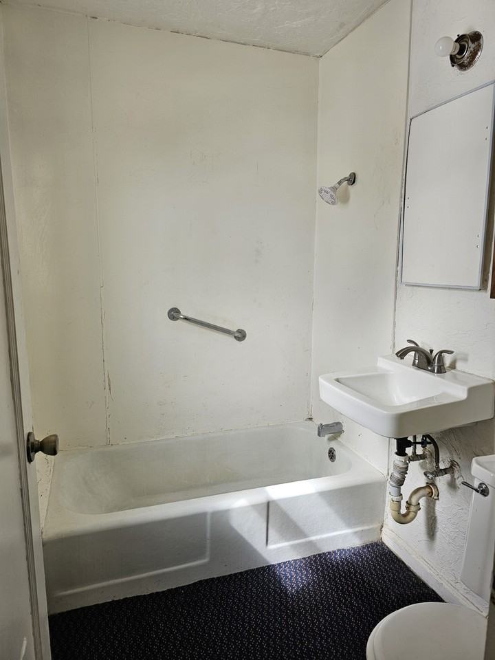 219 H St #2 - Photo 7 of 7
