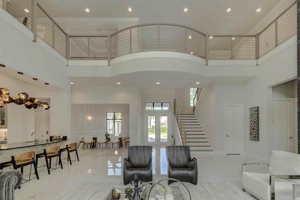 2712 Nw 71st Blvd #NA - Photo 3 of 18