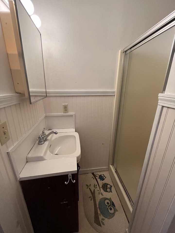 49 Lee Road #B - Photo 5 of 6