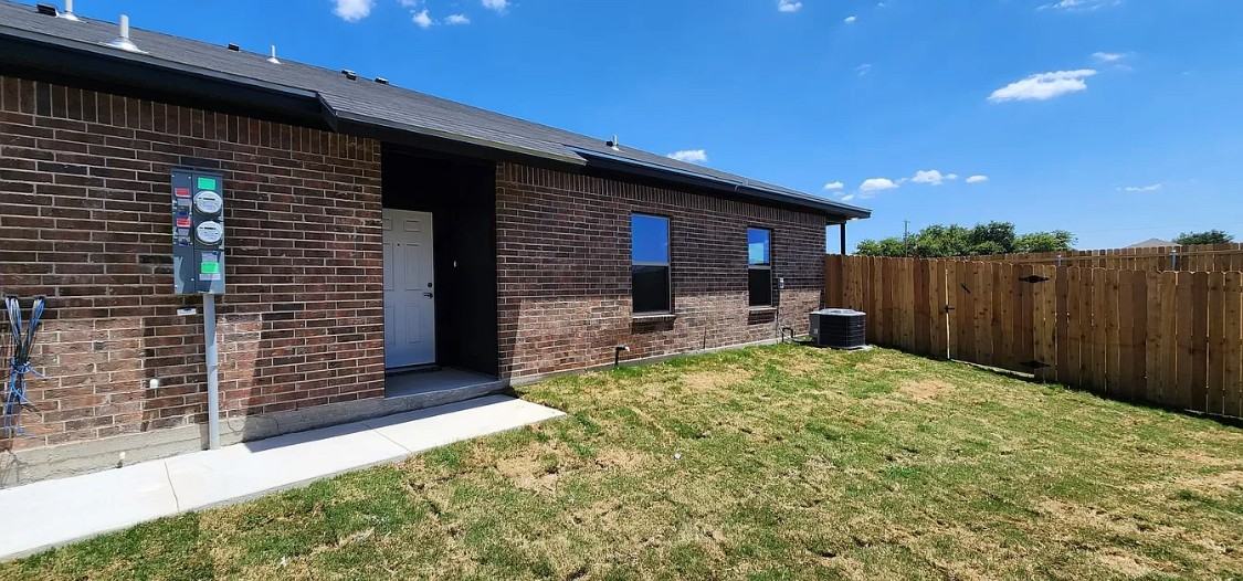 5413 Rose Garden Loop #B - Photo 3 of 24