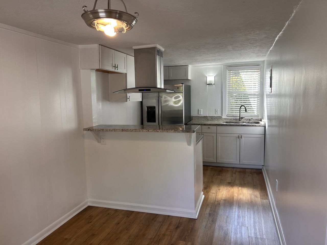 1313 Wilson St #C - Photo 2 of 16