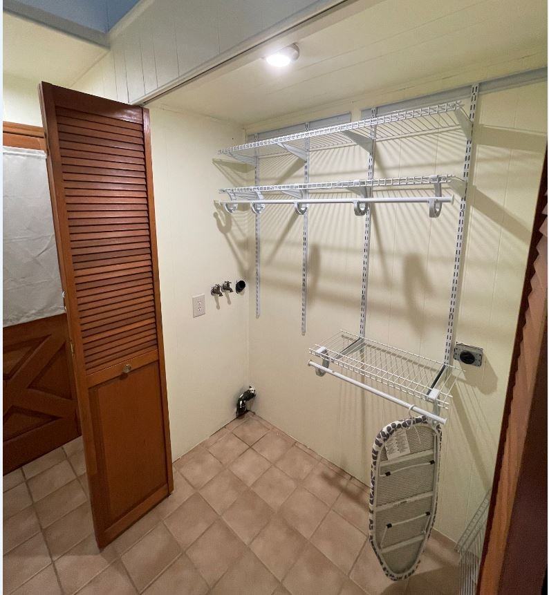 1370 Mariposa St - Photo 7 of 10