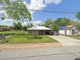 1103 East Alamo Street #1 - Photo 1 of 1