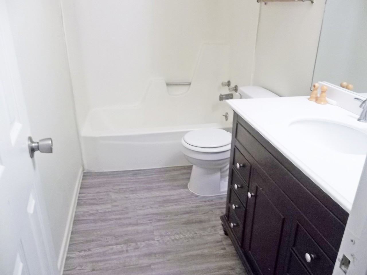 618A Mill St #1 - Photo 3 of 5