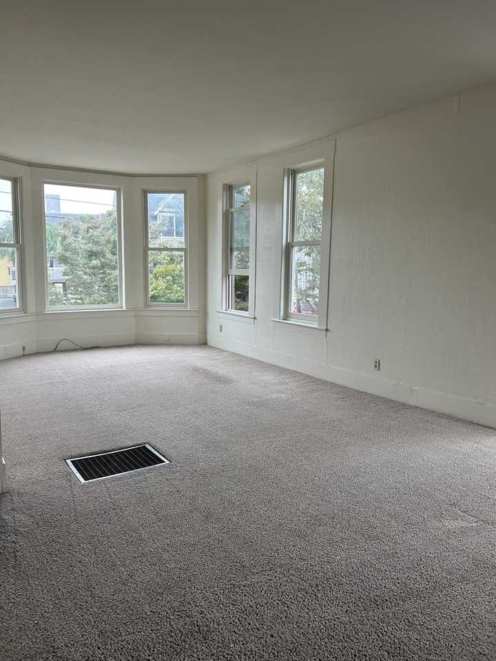 511 Broadway #1 - Photo 2 of 12