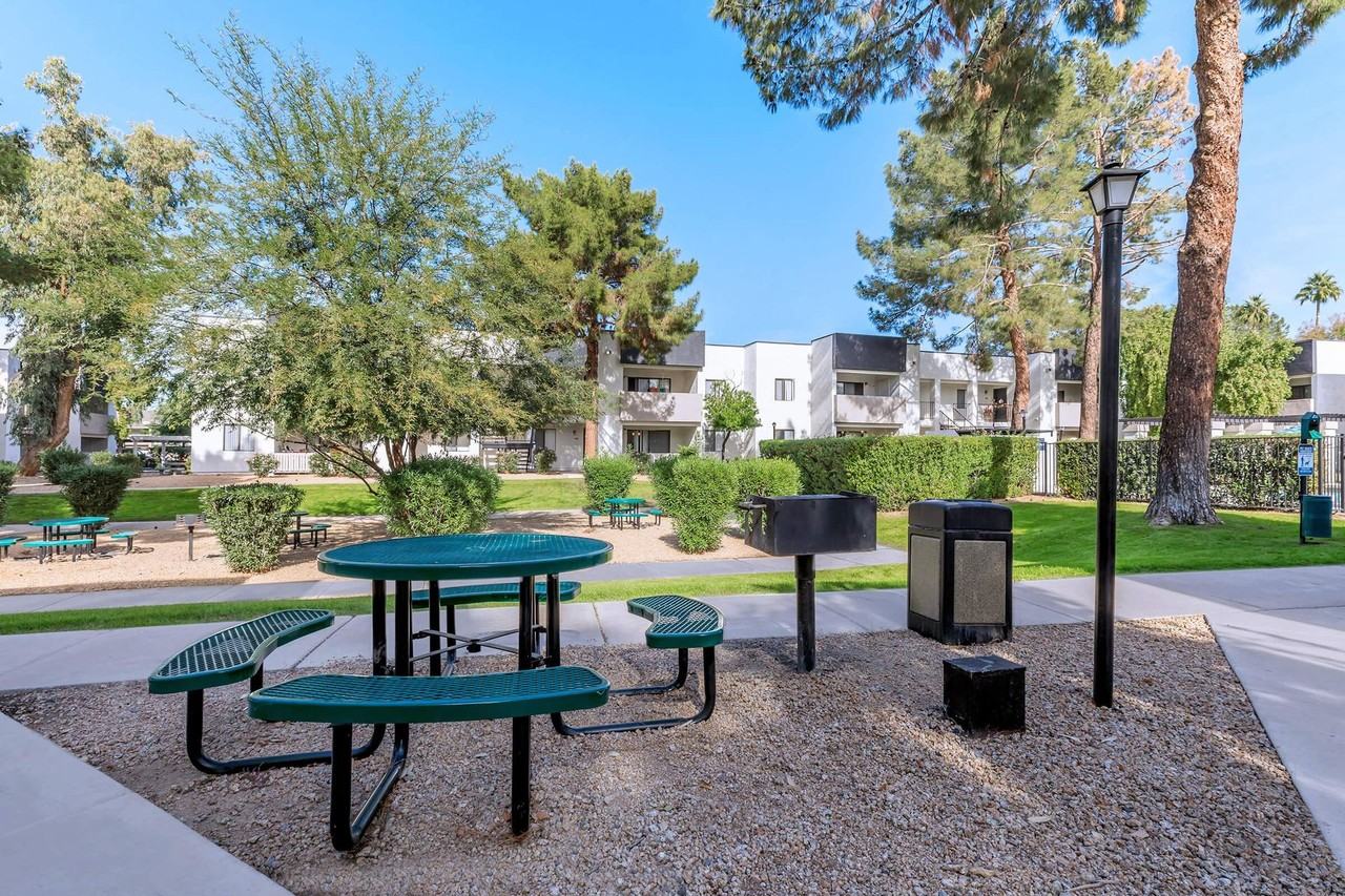 Sun Creek Apartments - Photo 6 of 50