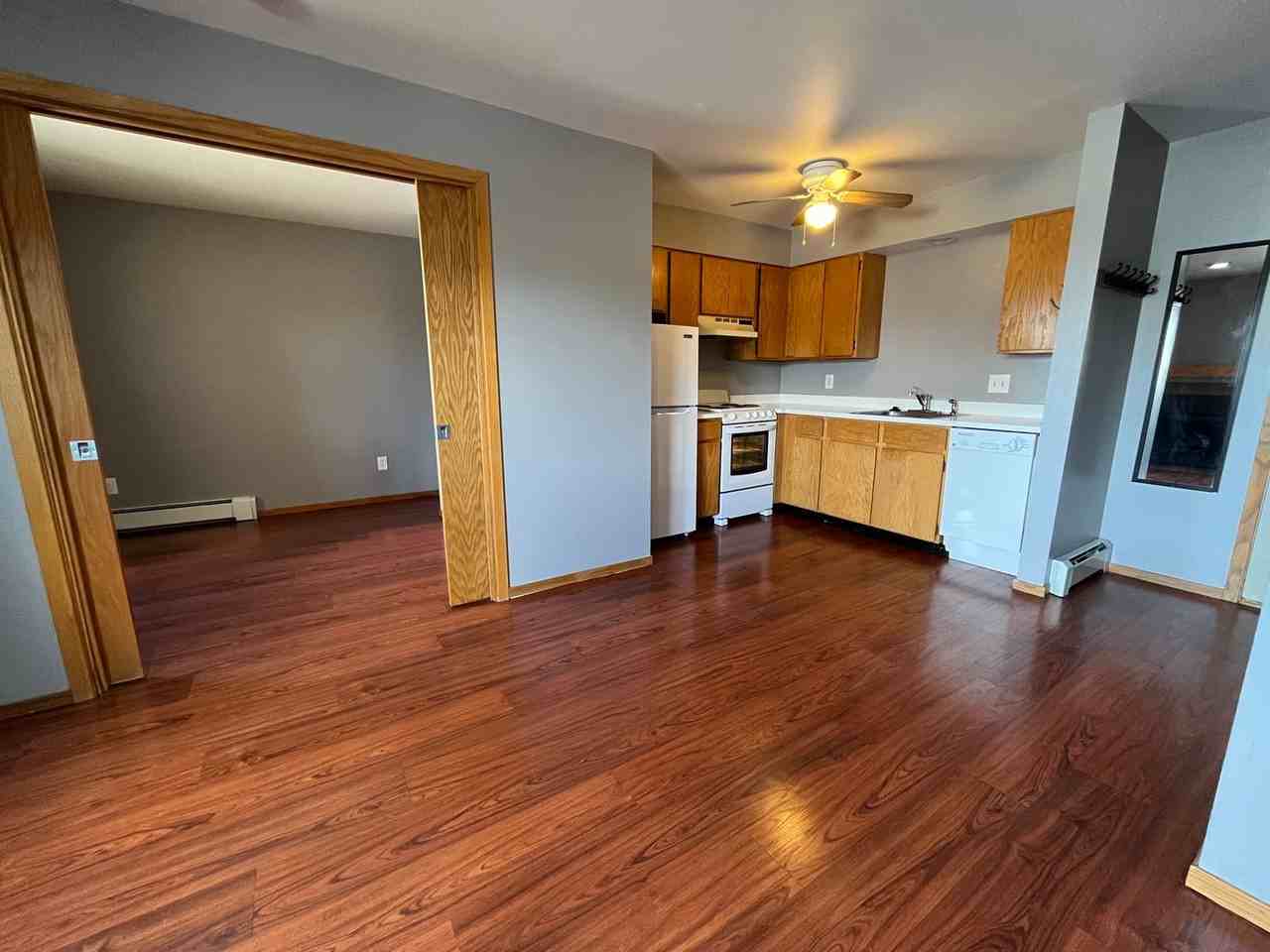 2711 Mapleton Ave #15 - Photo 2 of 14