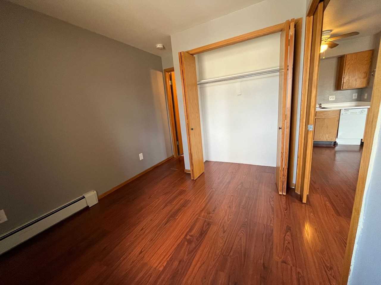 2711 Mapleton Ave #15 - Photo 7 of 14