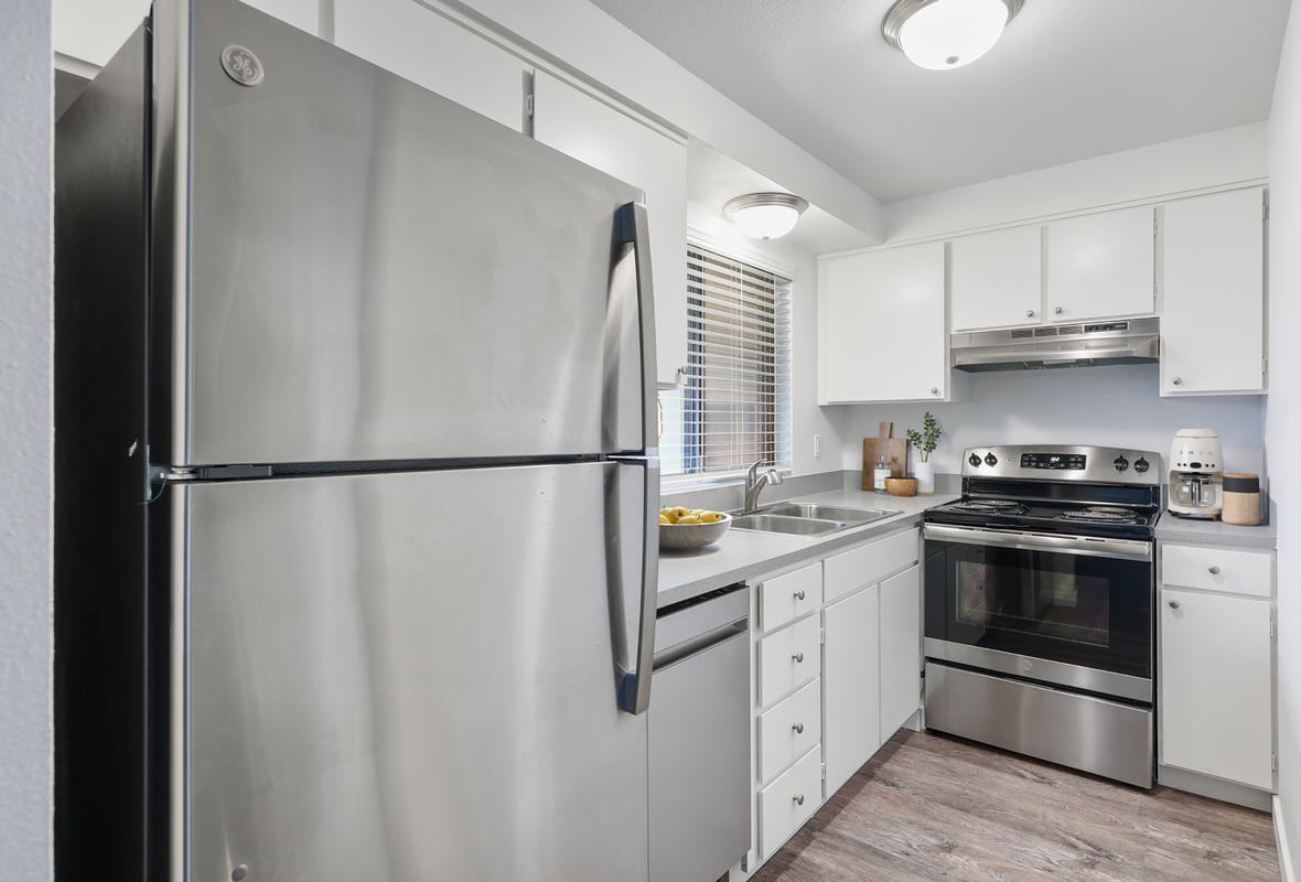 15881 64th St E - Photo 4 of 7