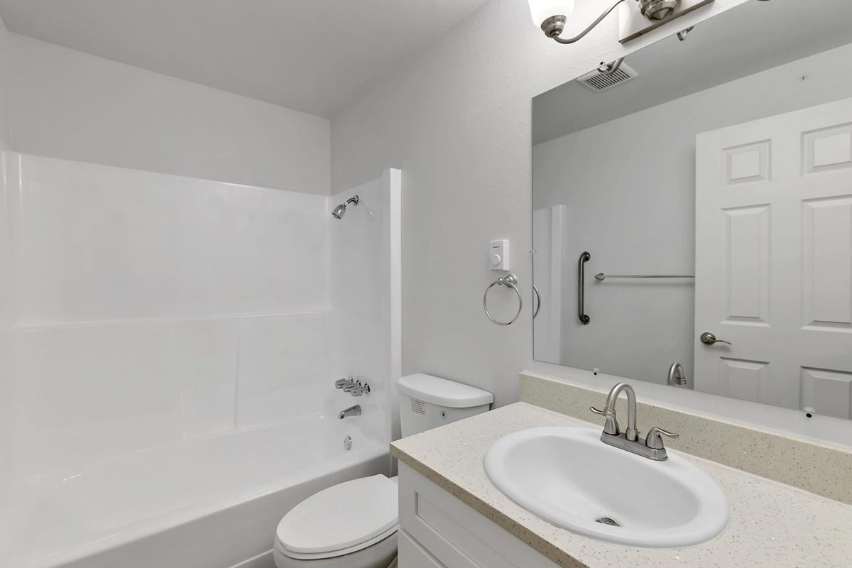 15881 64th St E - Photo 2 of 9