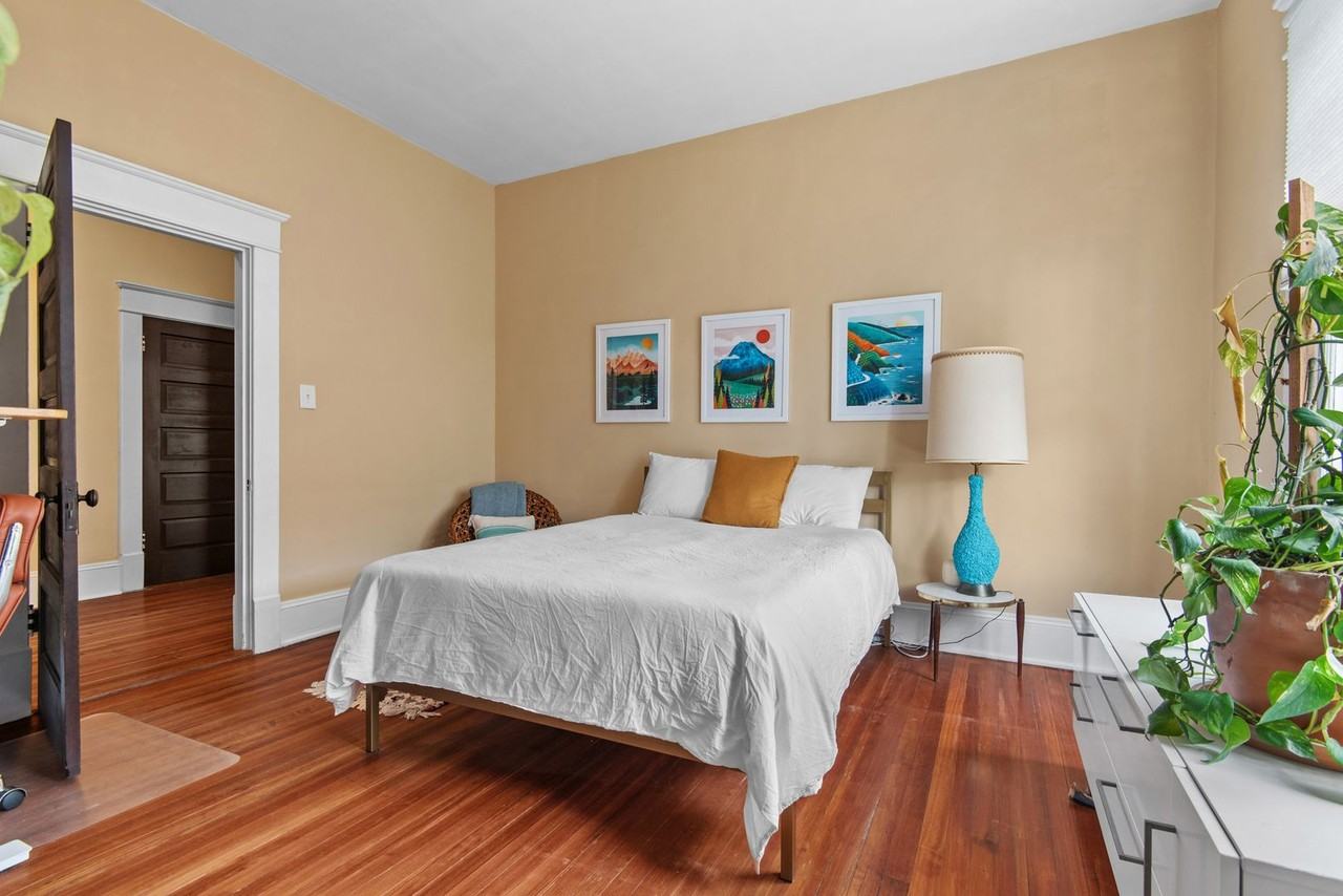 1006 Park Ave - Photo 7 of 26