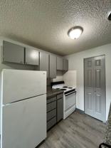 Surrey Square Apartments - Photo 1 of 1