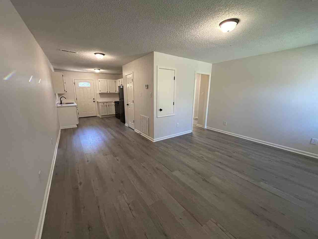 1156 S Washington Ave - Photo 3 of 11