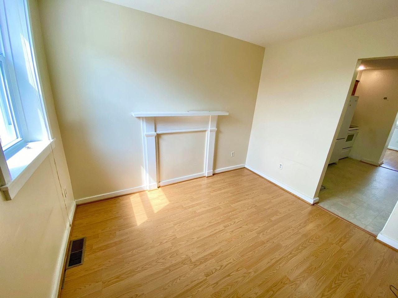 666 Melvin Dr - Photo 3 of 19