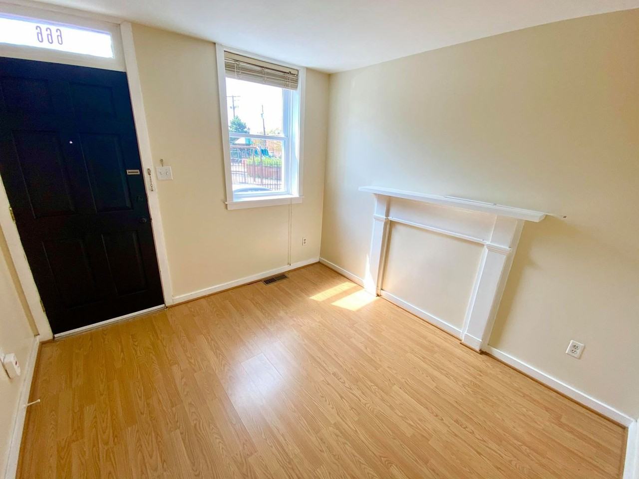 666 Melvin Dr - Photo 3 of 19