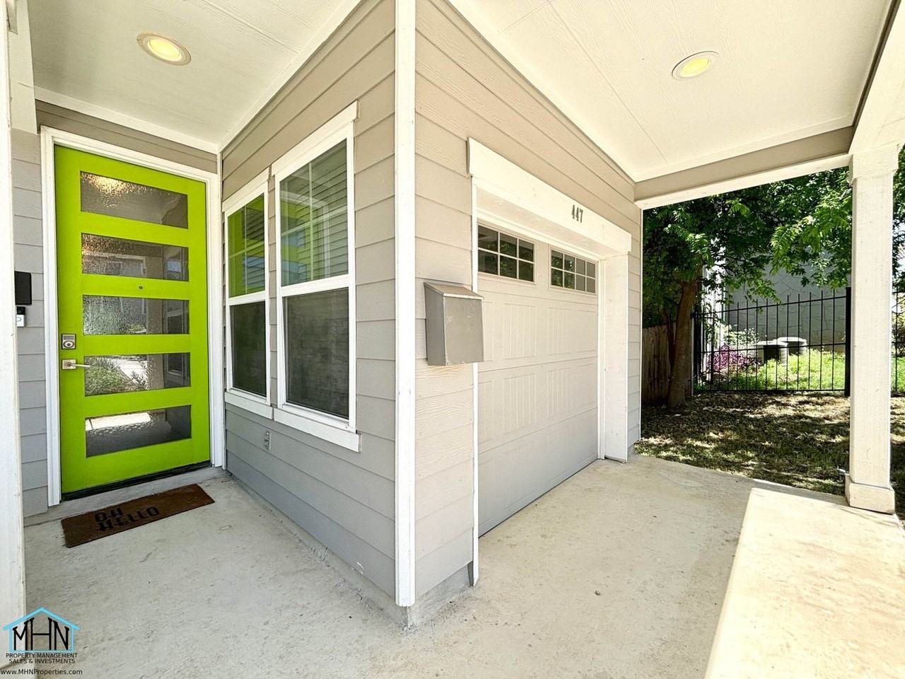 447 Natalen Ave - Photo 2 of 21