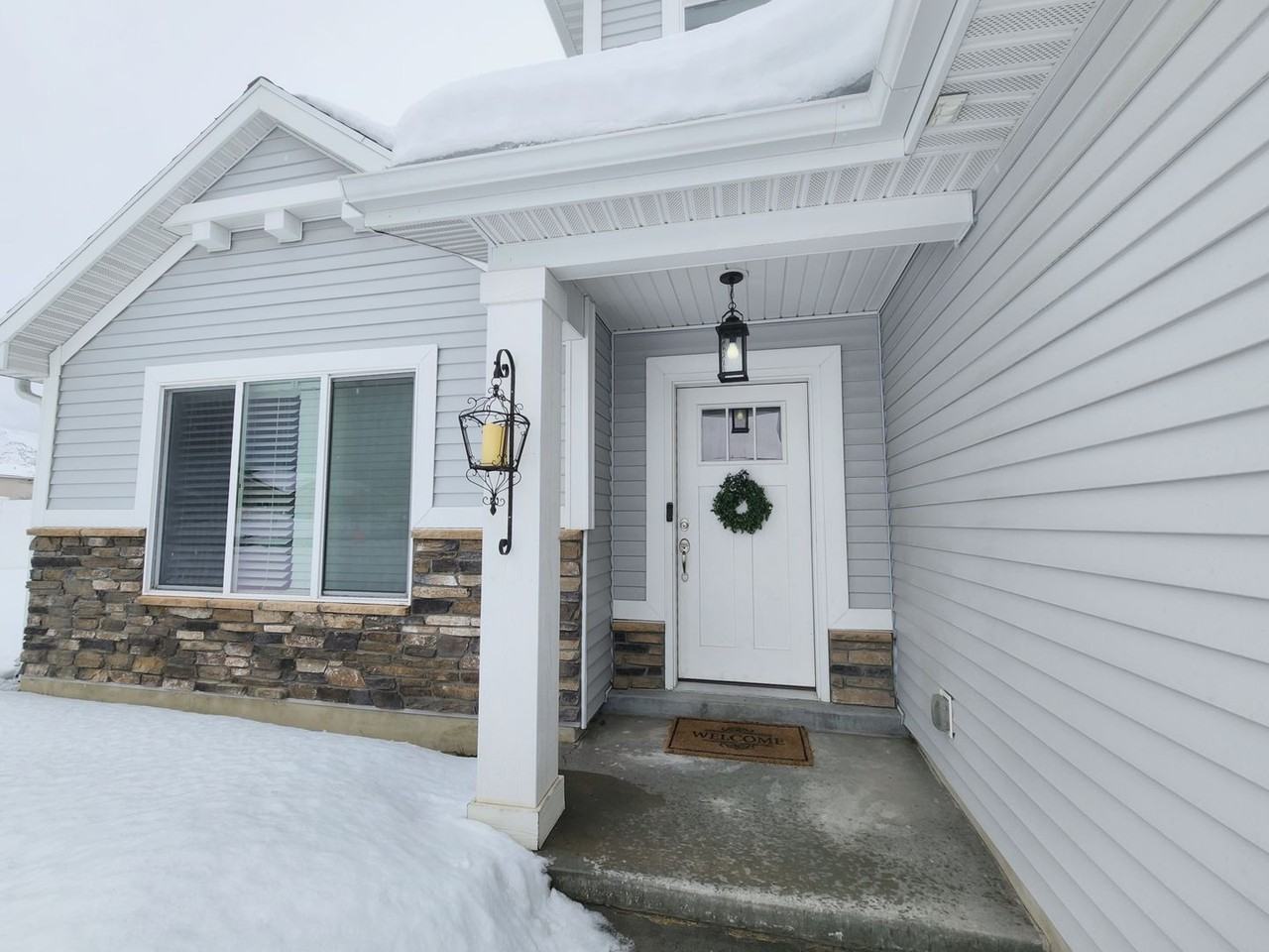 1050 Nibley Pkwy - Photo 2 of 38