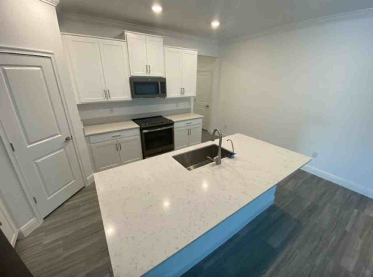 9967 Red Bay Loop - Photo 2 of 18