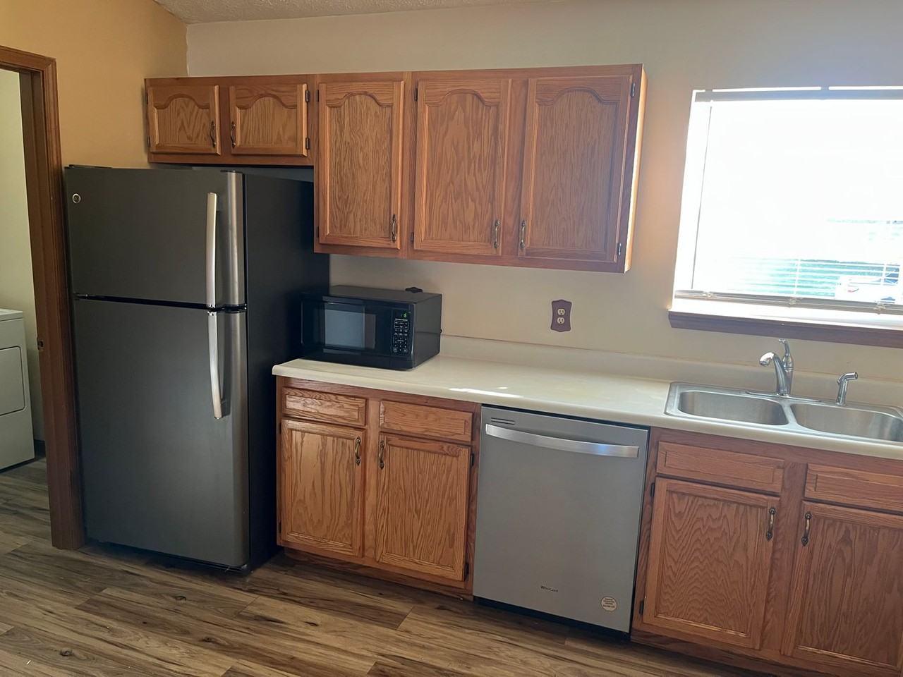 5104 Trotter Dr - Photo 3 of 12
