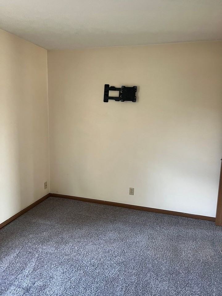 5104 Trotter Dr - Photo 4 of 12