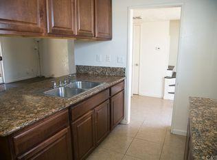 43611 Stanridge Ave - Photo 4 of 8