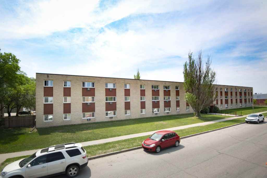 Killarney Place 66 Killarney Ave, Winnipeg, MB R3T 3Z7 Apartment