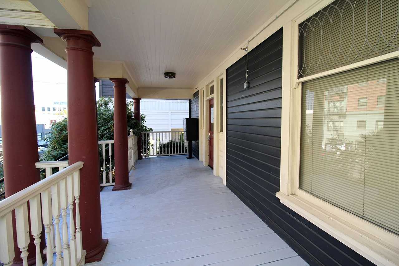 Eden On Everett - Photo 2 of 4