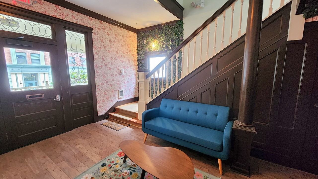 Eden On Everett - Photo 3 of 4