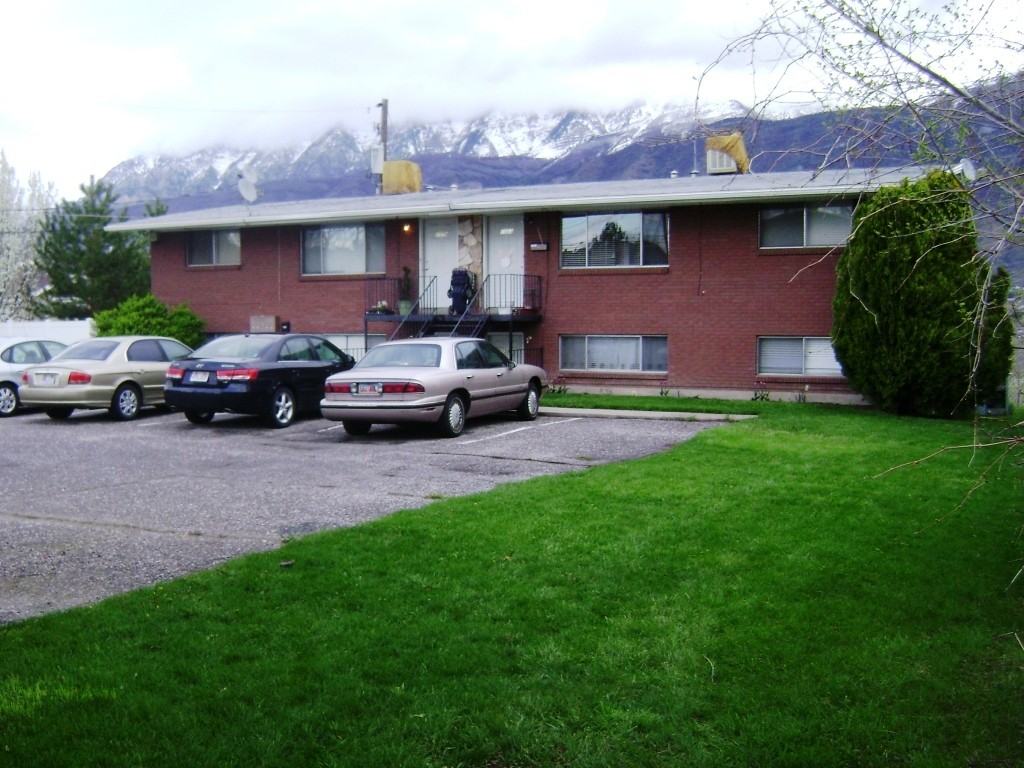 1581 S 800 E - Photo 2 of 11