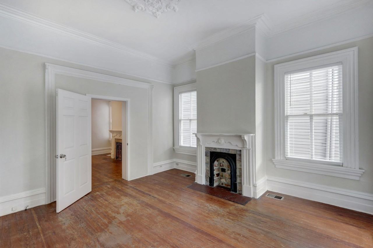 218 E Henry St #A - Photo 4 of 26