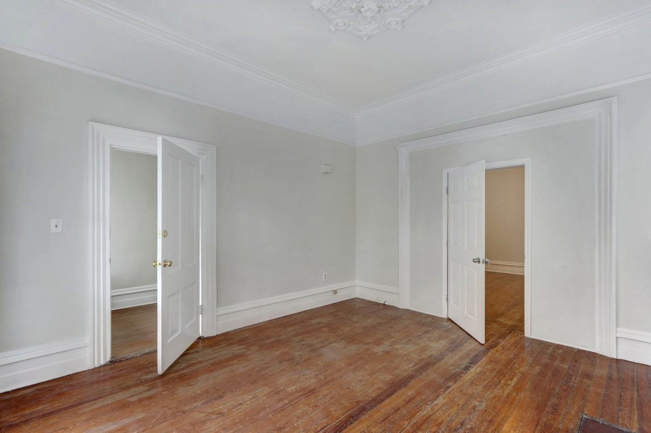 218 E Henry St #A - Photo 6 of 26